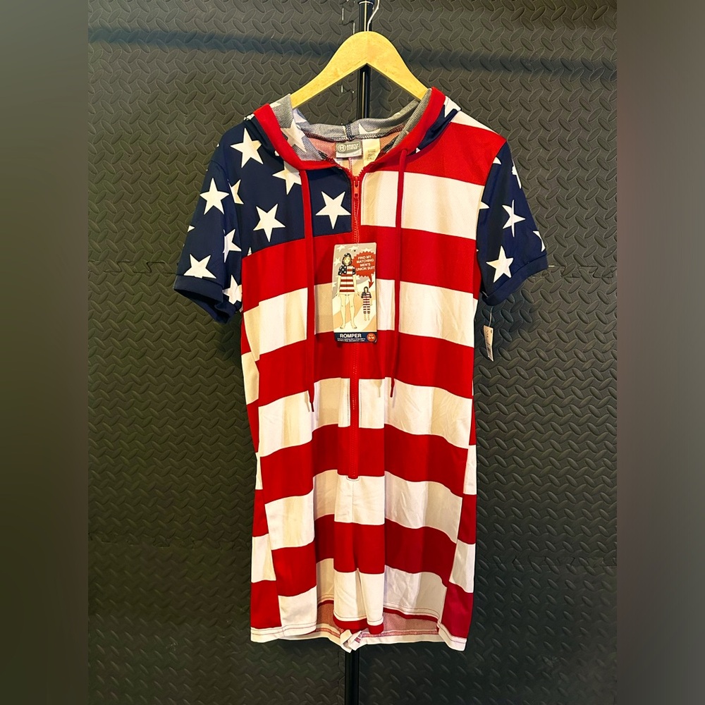 NWT BRIEFLY STATED USA Flag Hooded Romper SIZE S/M